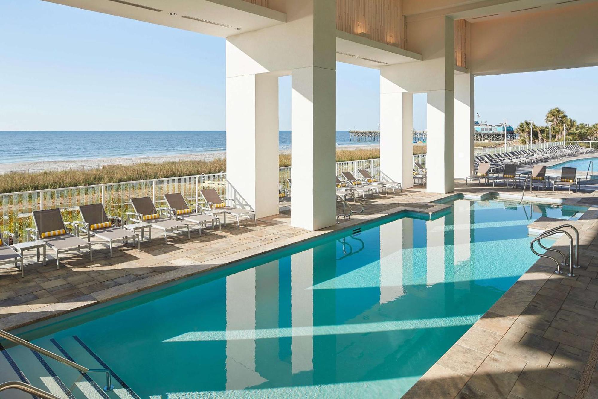Hilton Grand Vacations Club Ocean Enclave Myrtle Beach Exterior photo